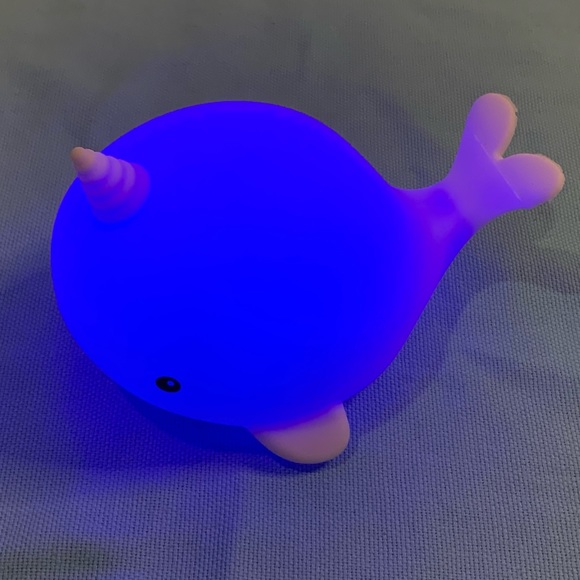 Baby Whale 🐳 USB Chargeable Color Changing Night Light Desk‎ Lamp Kids Room - Picture 4 of 11